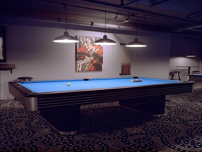 Play pool near you Oakland billiards tables cues