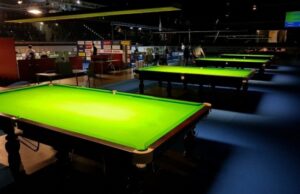 Local pool halls Honolulu billiards leagues tournaments