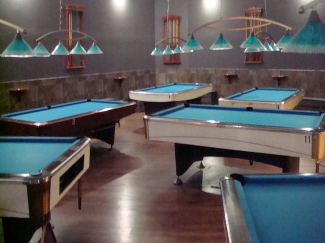 Local pool halls San Francisco billiards leagues tournaments