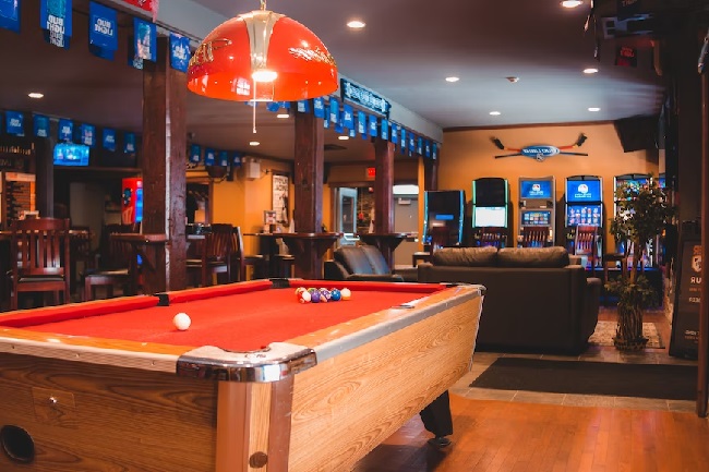 Play pool near you Springfield billiards tables cues
